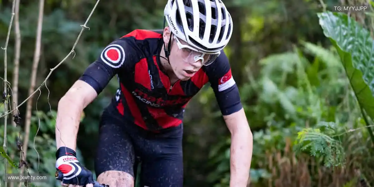 🎉 弹幕、解说、回放，直播乐趣不止于观看！